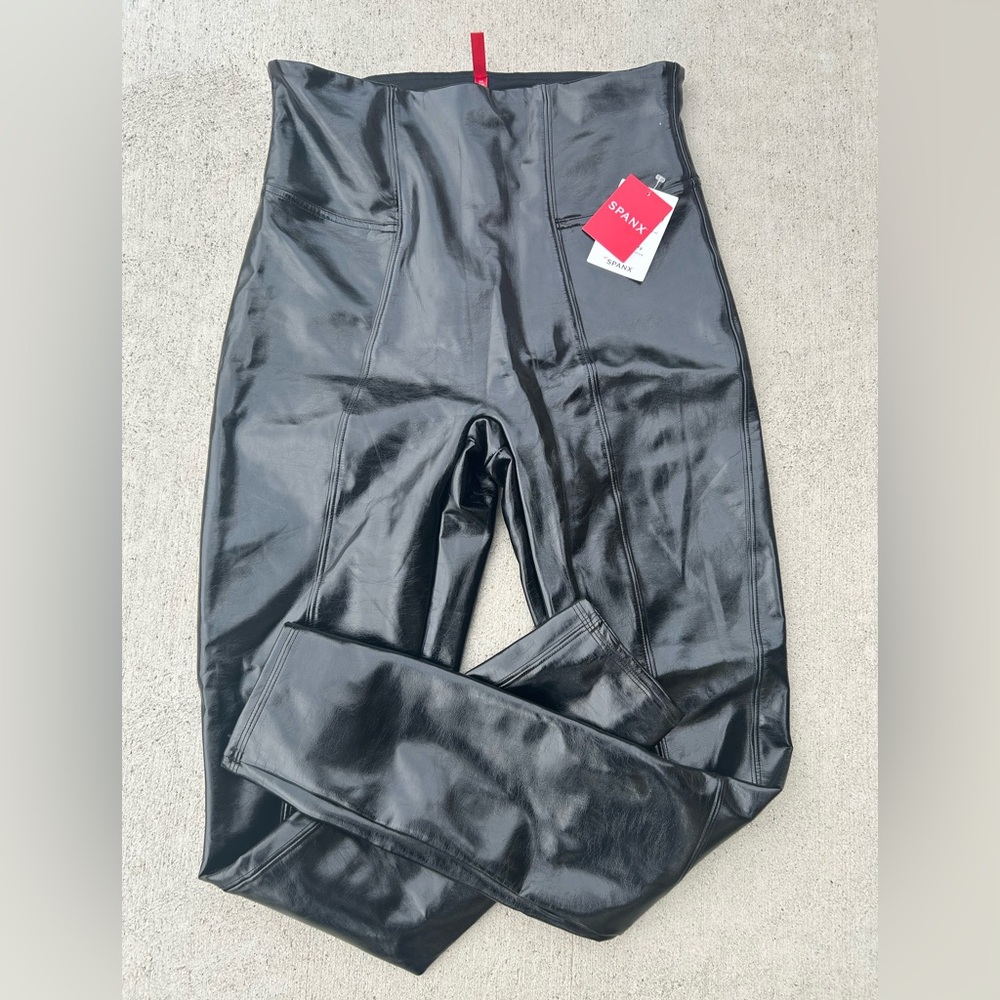 Brand New!Women’s SPANXBlack Faux Leather Pants sz Medium